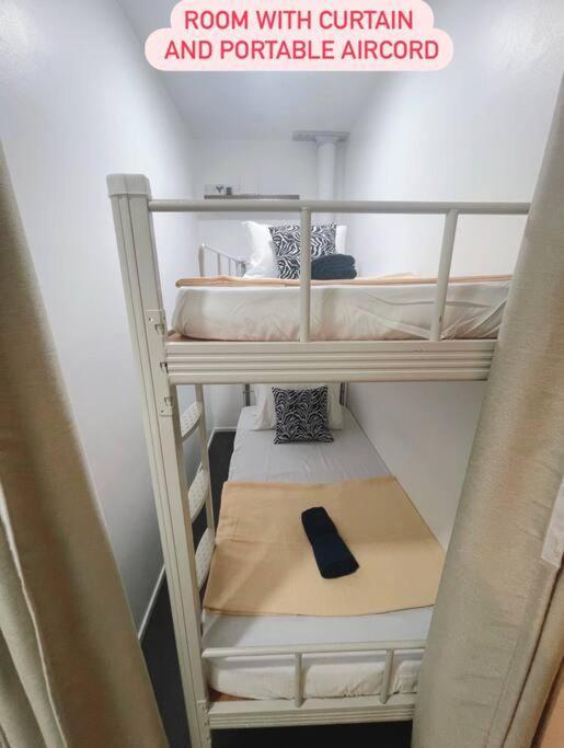 New Arcoris Mont Kiara Huge Balcony For 8 Pax 2 Bedroom -garden- Pangsapuri