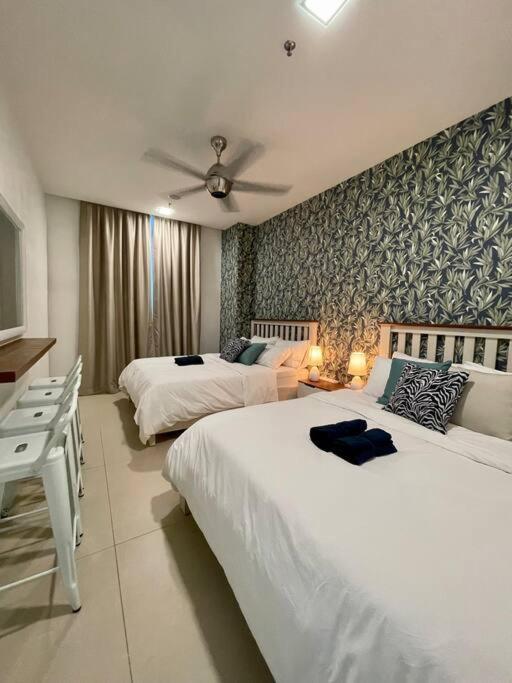 New Arcoris Mont Kiara Huge Balcony For 8 Pax 2 Bedroom -garden- Pangsapuri *